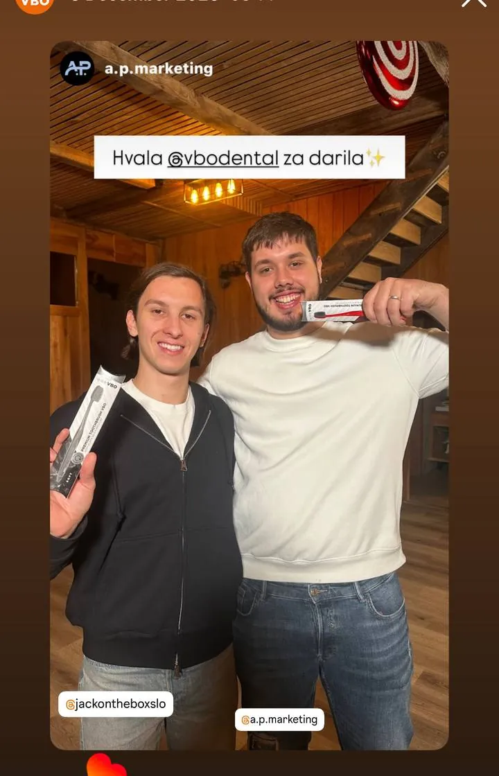 Instagram zgodba pacienta VBO o poravnavi z aparatom Invisalign